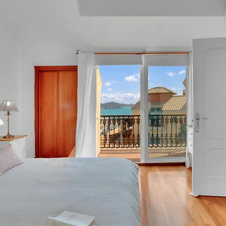 Amazing By The With Private Pool Βίλα Κοραλέχο
