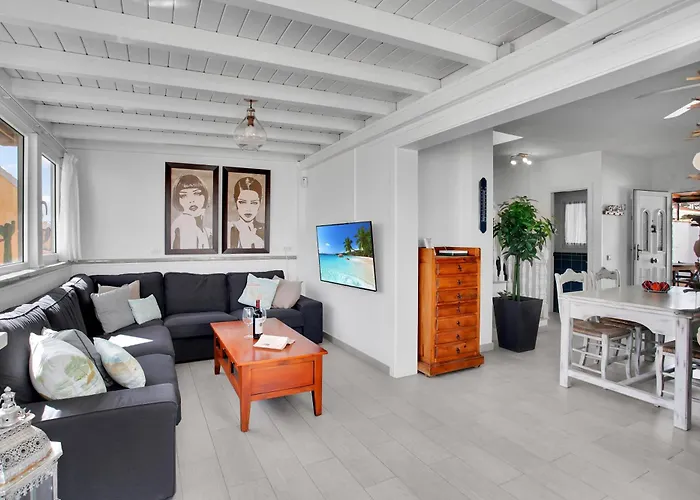 Amazing By The With Private Pool Villa Corralejo